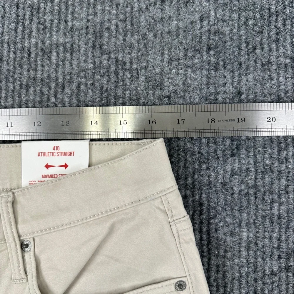 NWT Lucky Brand 410 Athletic Straight Pants Mens 32x30 Moon Beige Cotton Stretch